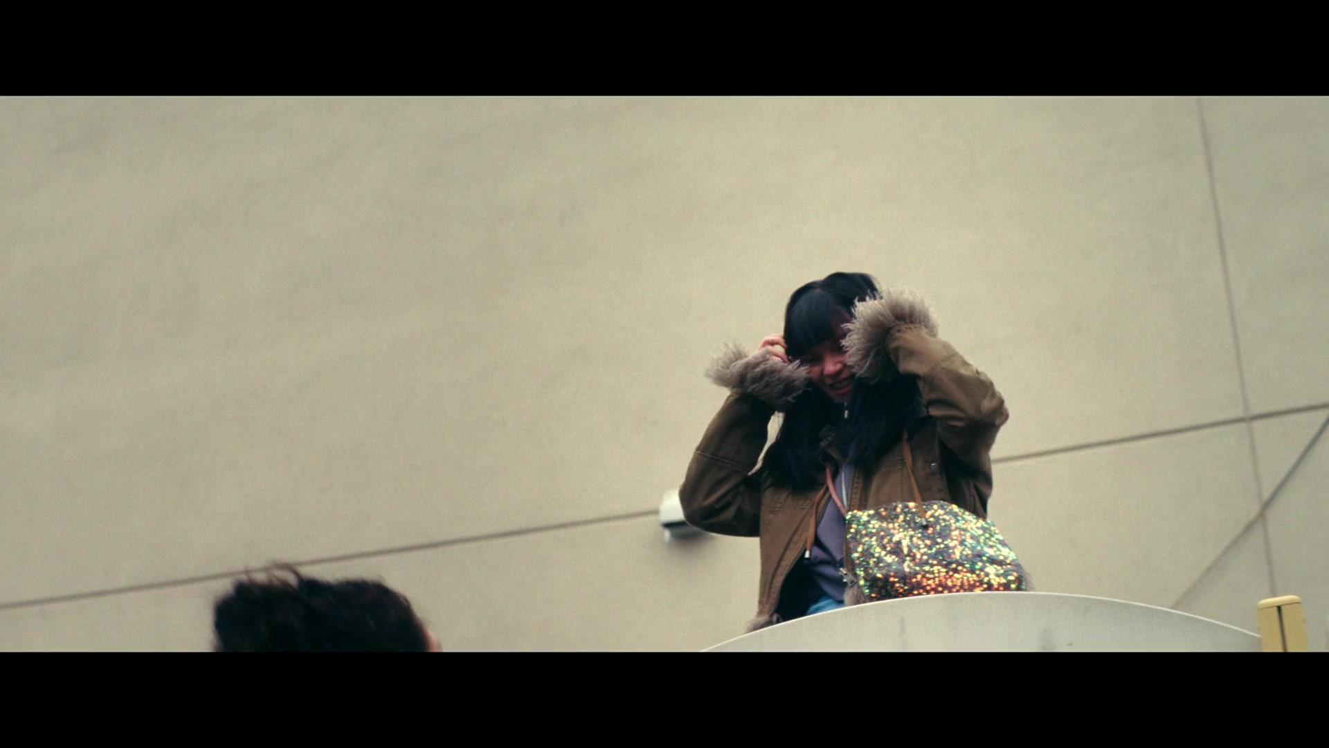 Furious_S01E06_They_Make_a_Noise_Like_Feathers_1080p_ERW_002787.jpg