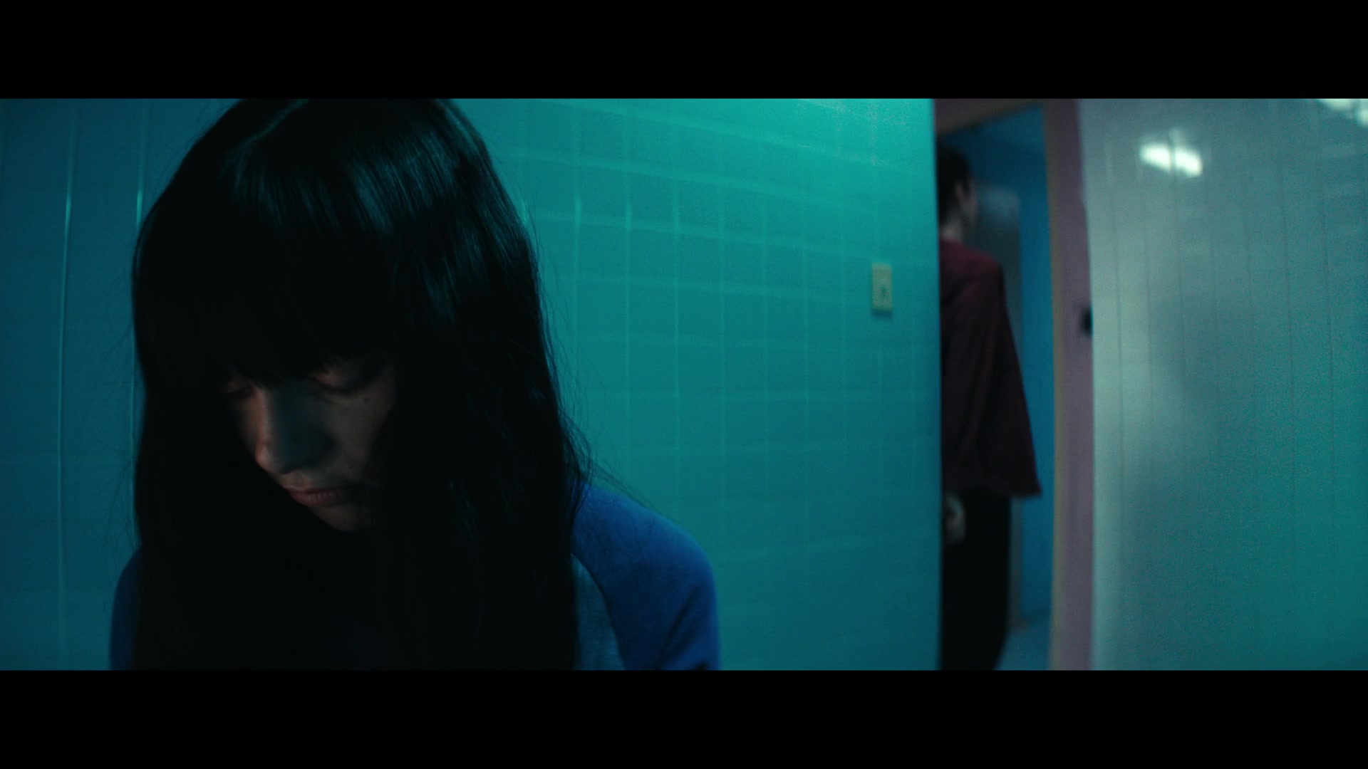 Furious_S01E06_They_Make_a_Noise_Like_Feathers_1080p_ERW_003472.jpg