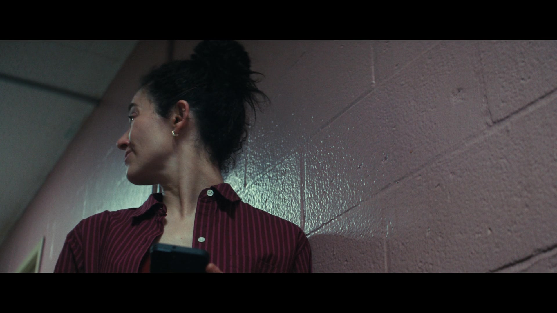 Furious_S01E06_They_Make_a_Noise_Like_Feathers_1080p_ERW_004569.jpg