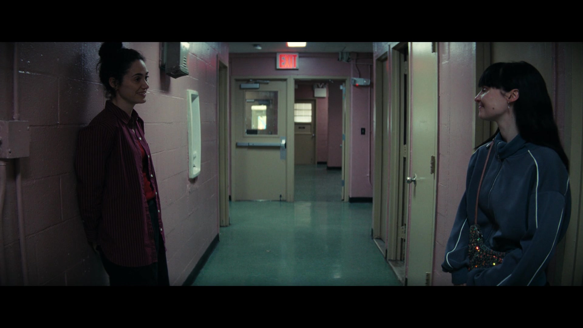 Furious_S01E06_They_Make_a_Noise_Like_Feathers_1080p_ERW_004617.jpg