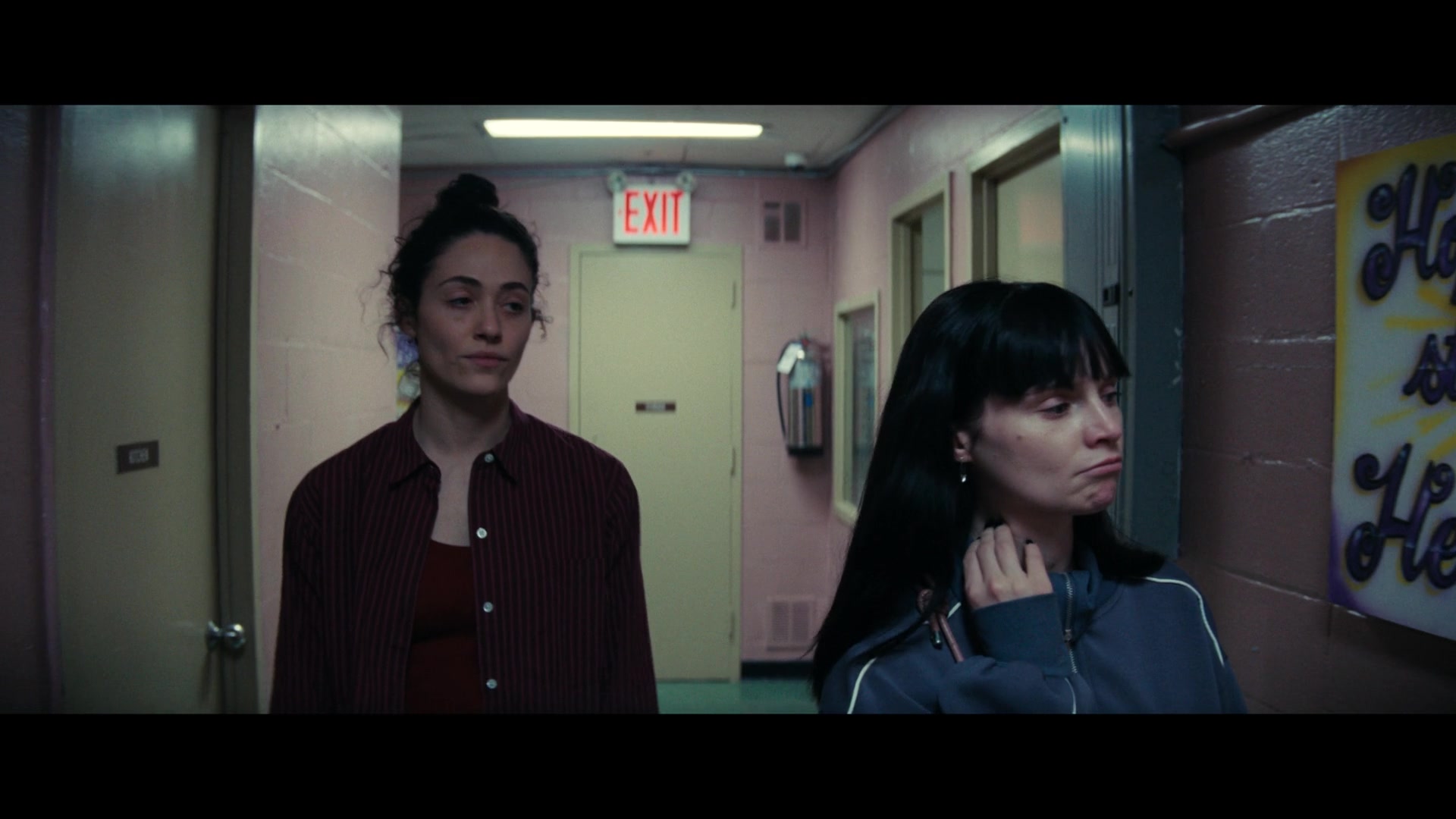 Furious_S01E06_They_Make_a_Noise_Like_Feathers_1080p_ERW_004674.jpg