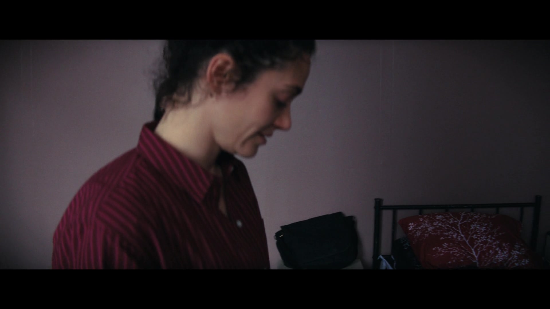 Furious_S01E06_They_Make_a_Noise_Like_Feathers_1080p_ERW_004689.jpg