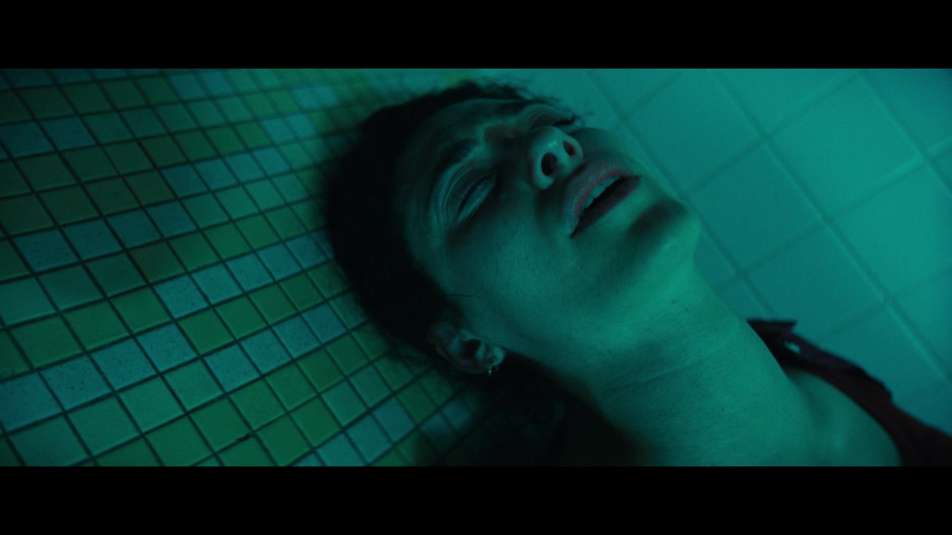 Furious_S01E06_They_Make_a_Noise_Like_Feathers_1080p_ERW_005716.jpg Furious_S01E06_They_Make_a_Noise_Like_Feathers_1080p_ERW_005716.jpg