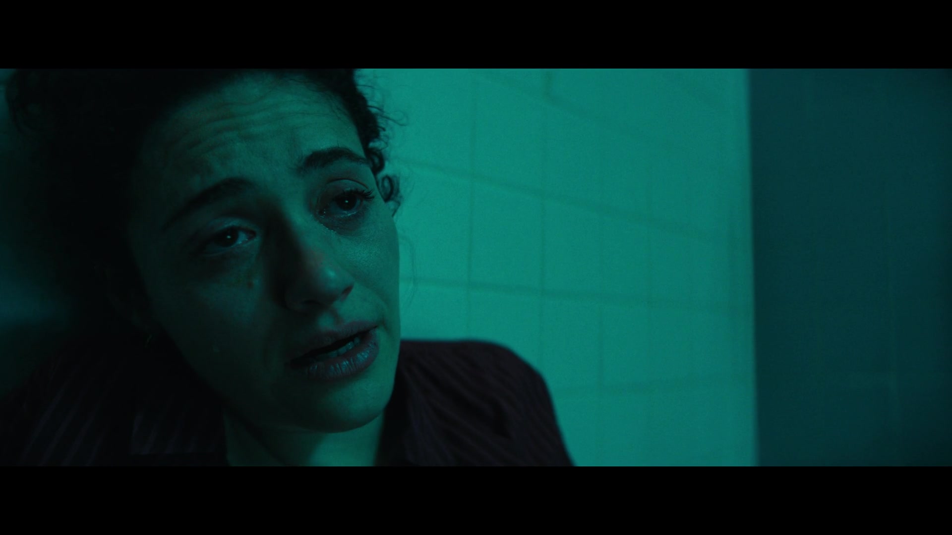 Furious_S01E06_They_Make_a_Noise_Like_Feathers_1080p_ERW_006326.jpg