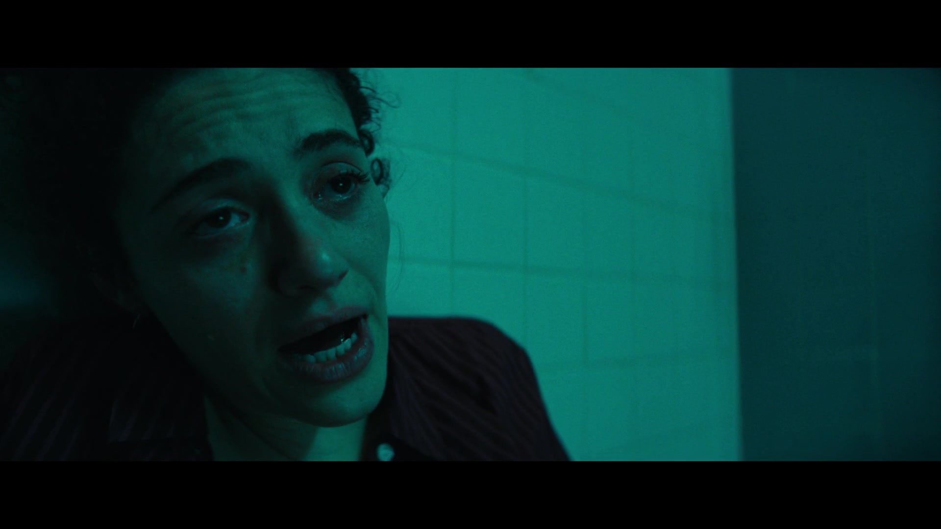 Furious_S01E06_They_Make_a_Noise_Like_Feathers_1080p_ERW_006328.jpg