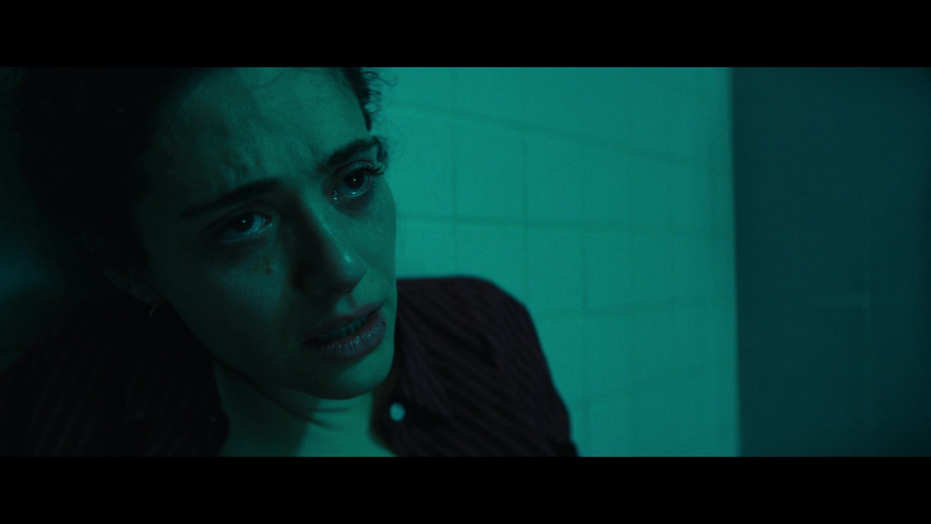 Furious_S01E06_They_Make_a_Noise_Like_Feathers_1080p_ERW_006365.jpg