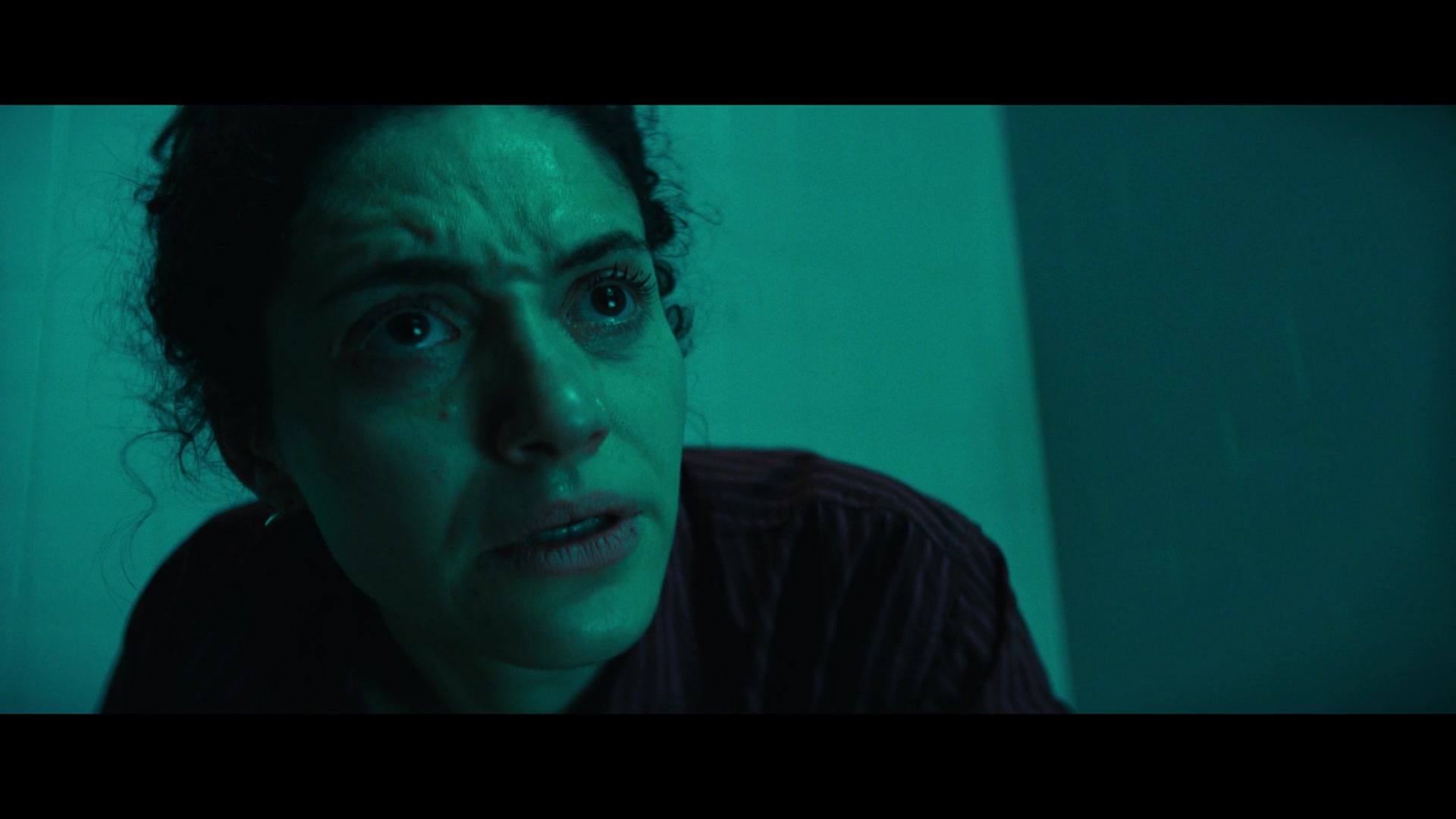 Furious_S01E06_They_Make_a_Noise_Like_Feathers_1080p_ERW_006518.jpg