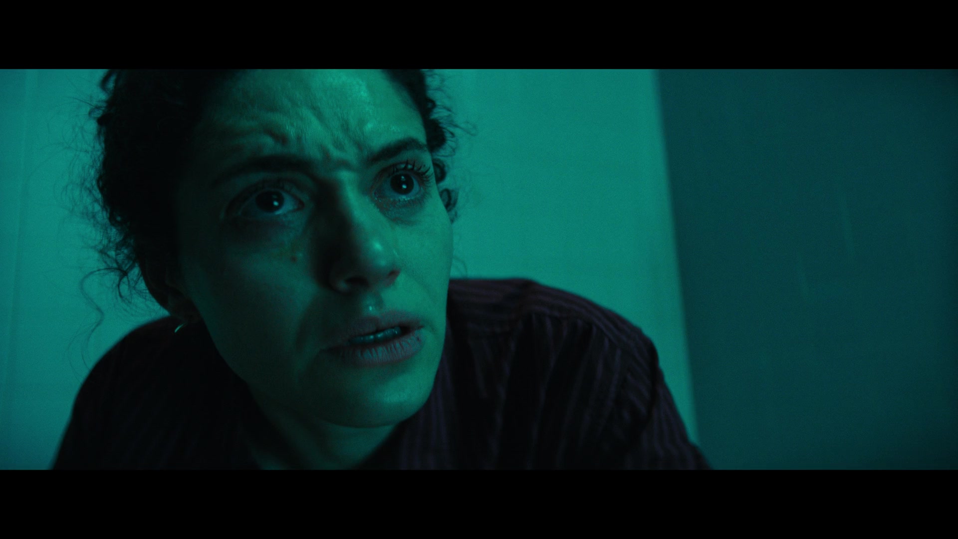 Furious_S01E06_They_Make_a_Noise_Like_Feathers_1080p_ERW_006520.jpg