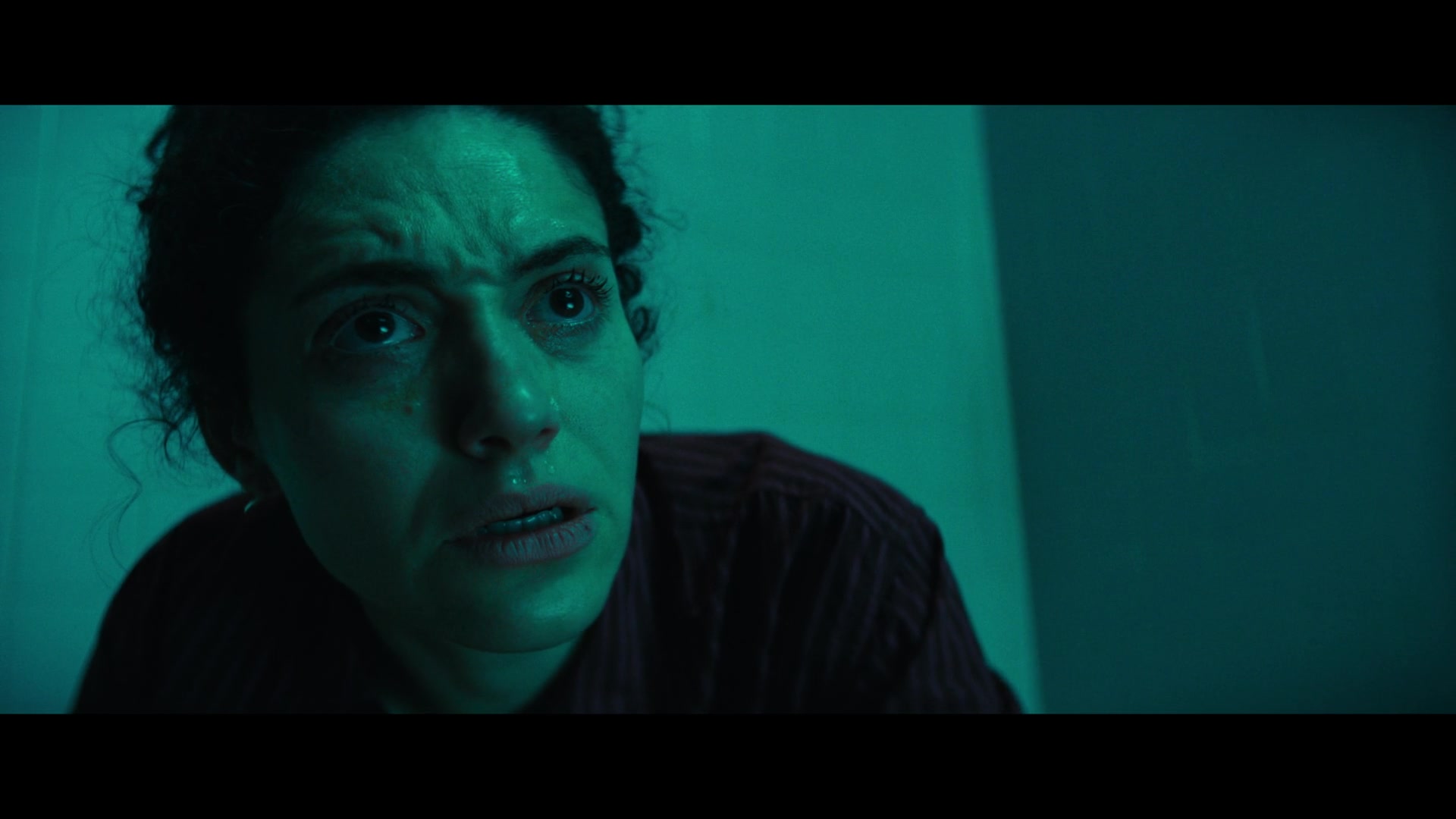 Furious_S01E06_They_Make_a_Noise_Like_Feathers_1080p_ERW_006526.jpg