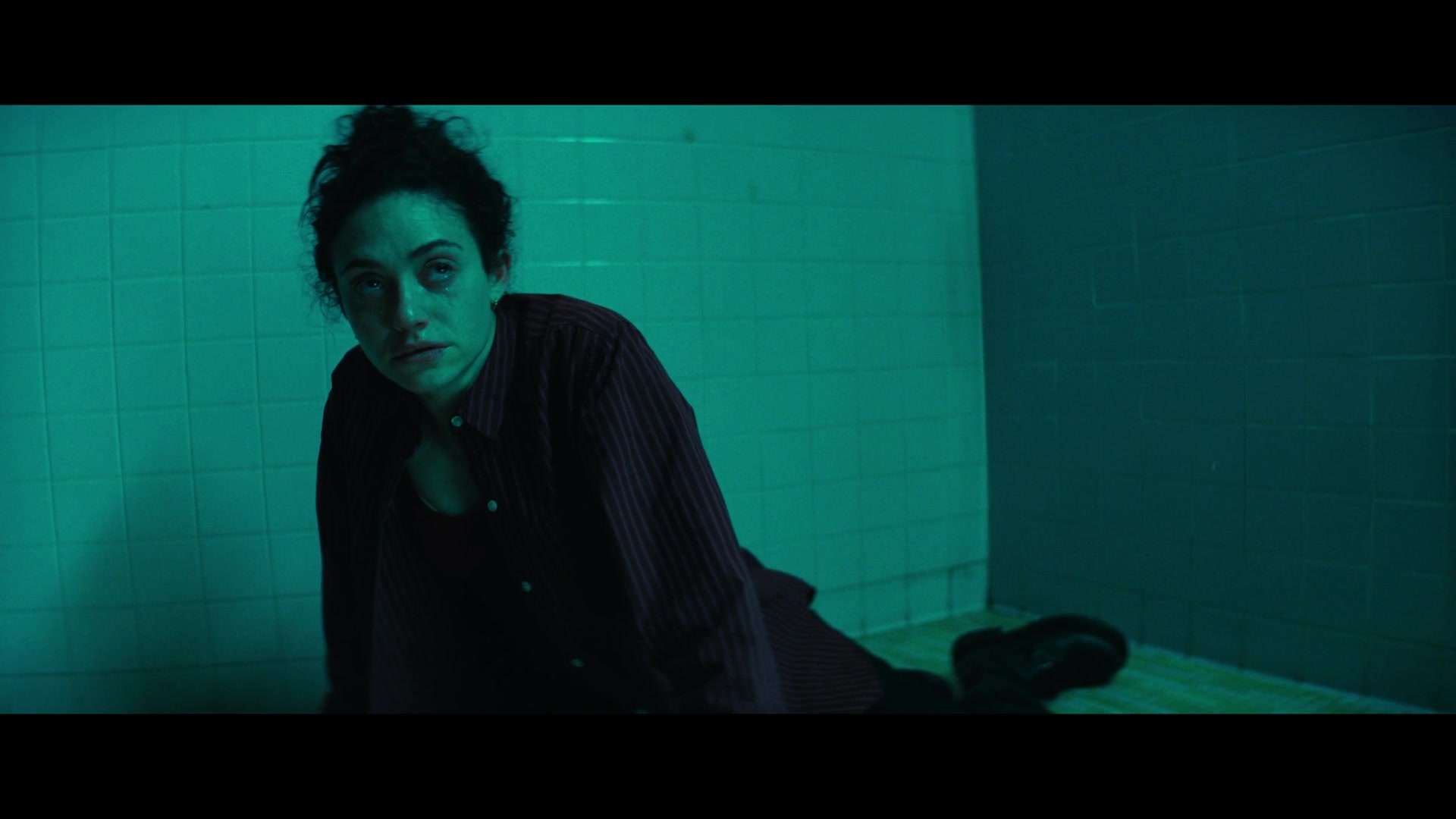 Furious_S01E06_They_Make_a_Noise_Like_Feathers_1080p_ERW_006588.jpg
