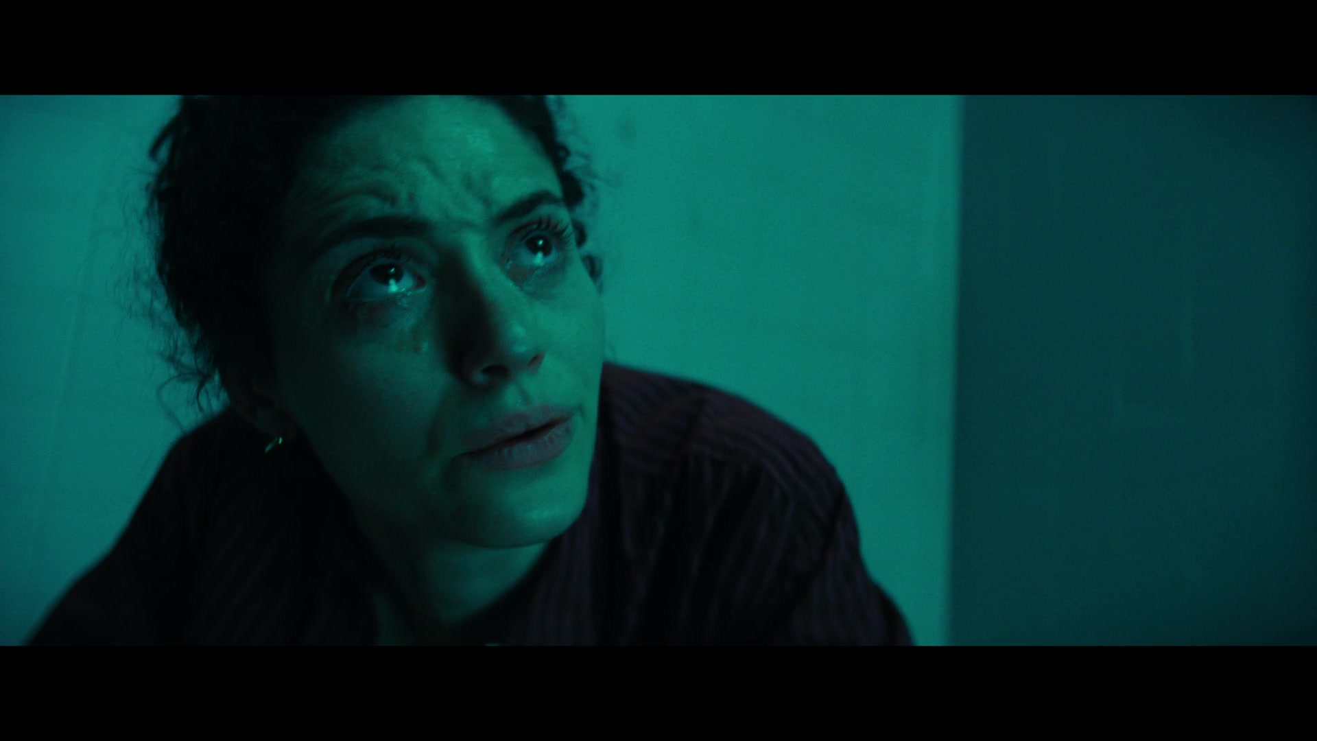Furious_S01E06_They_Make_a_Noise_Like_Feathers_1080p_ERW_006642.jpg