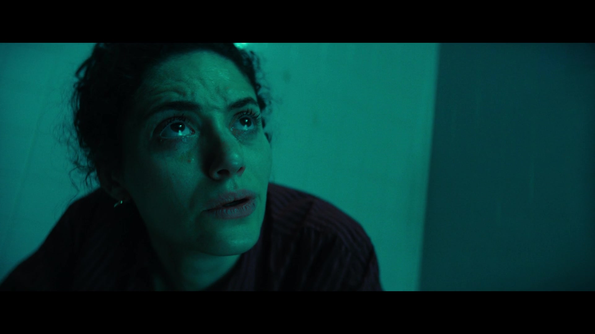 Furious_S01E06_They_Make_a_Noise_Like_Feathers_1080p_ERW_006644.jpg