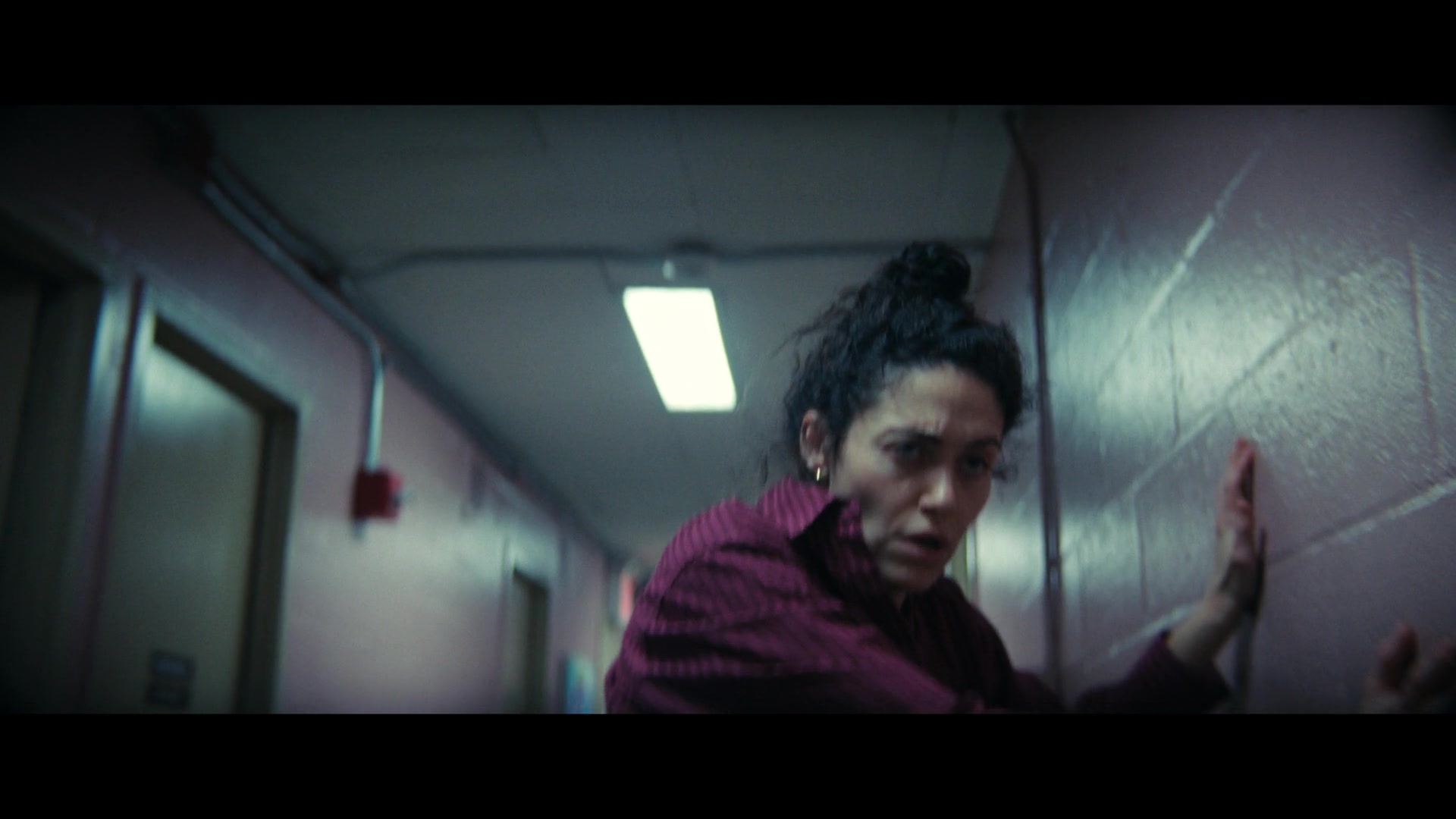 Furious_S01E06_They_Make_a_Noise_Like_Feathers_1080p_ERW_006746.jpg