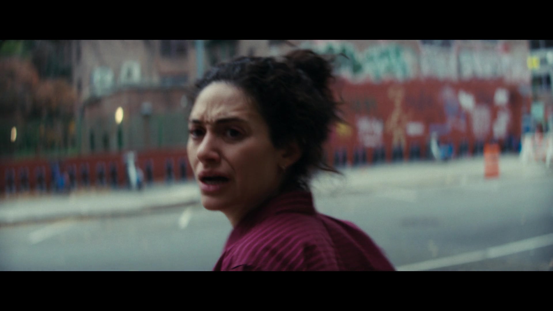 Furious_S01E06_They_Make_a_Noise_Like_Feathers_1080p_ERW_006791.jpg