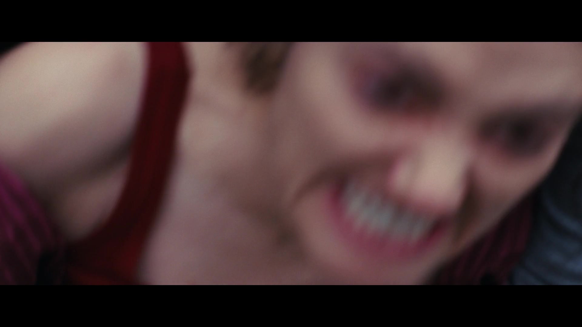Furious_S01E06_They_Make_a_Noise_Like_Feathers_1080p_ERW_006807.jpg
