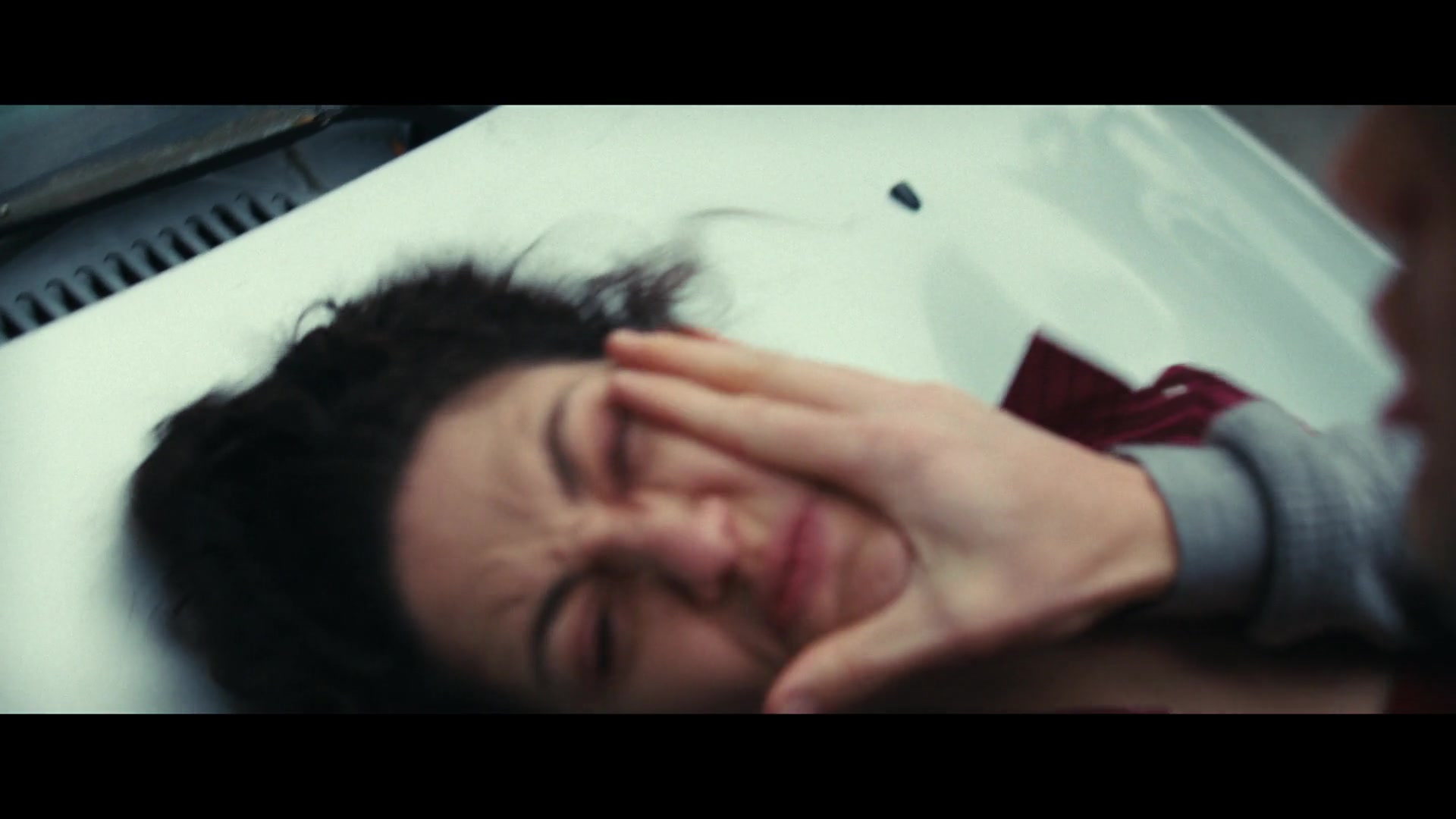 Furious_S01E06_They_Make_a_Noise_Like_Feathers_1080p_ERW_006842.jpg