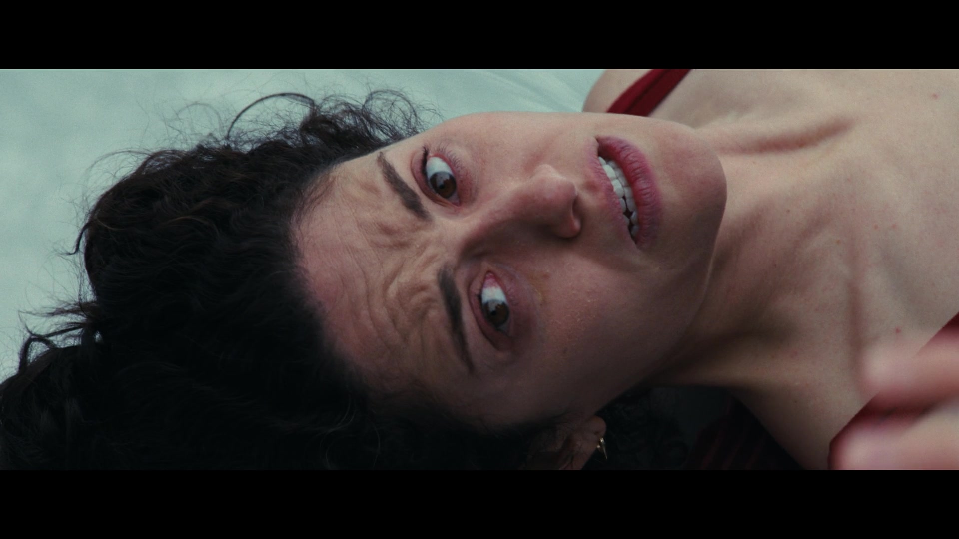 Furious_S01E06_They_Make_a_Noise_Like_Feathers_1080p_ERW_006871.jpg