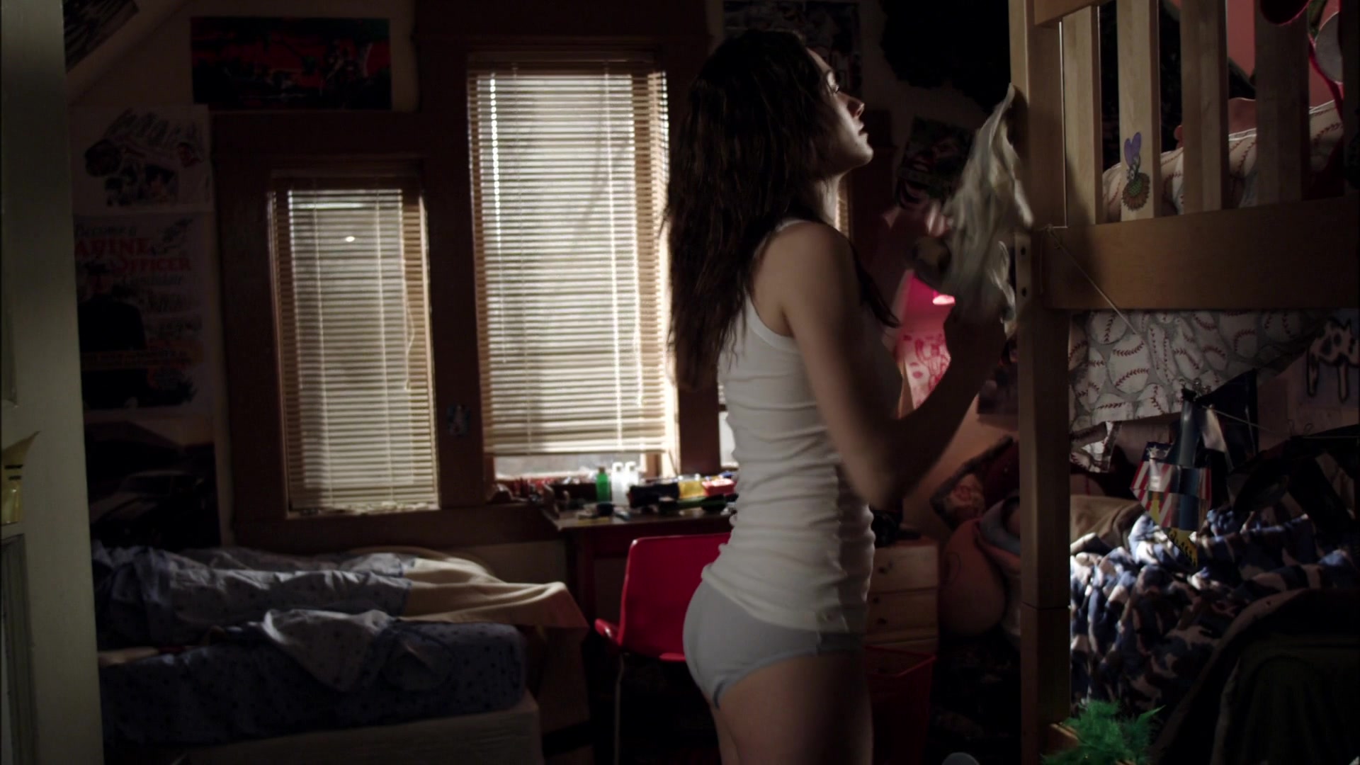 Shameless_US_S01E01_1080p_ERW_000379.jpg