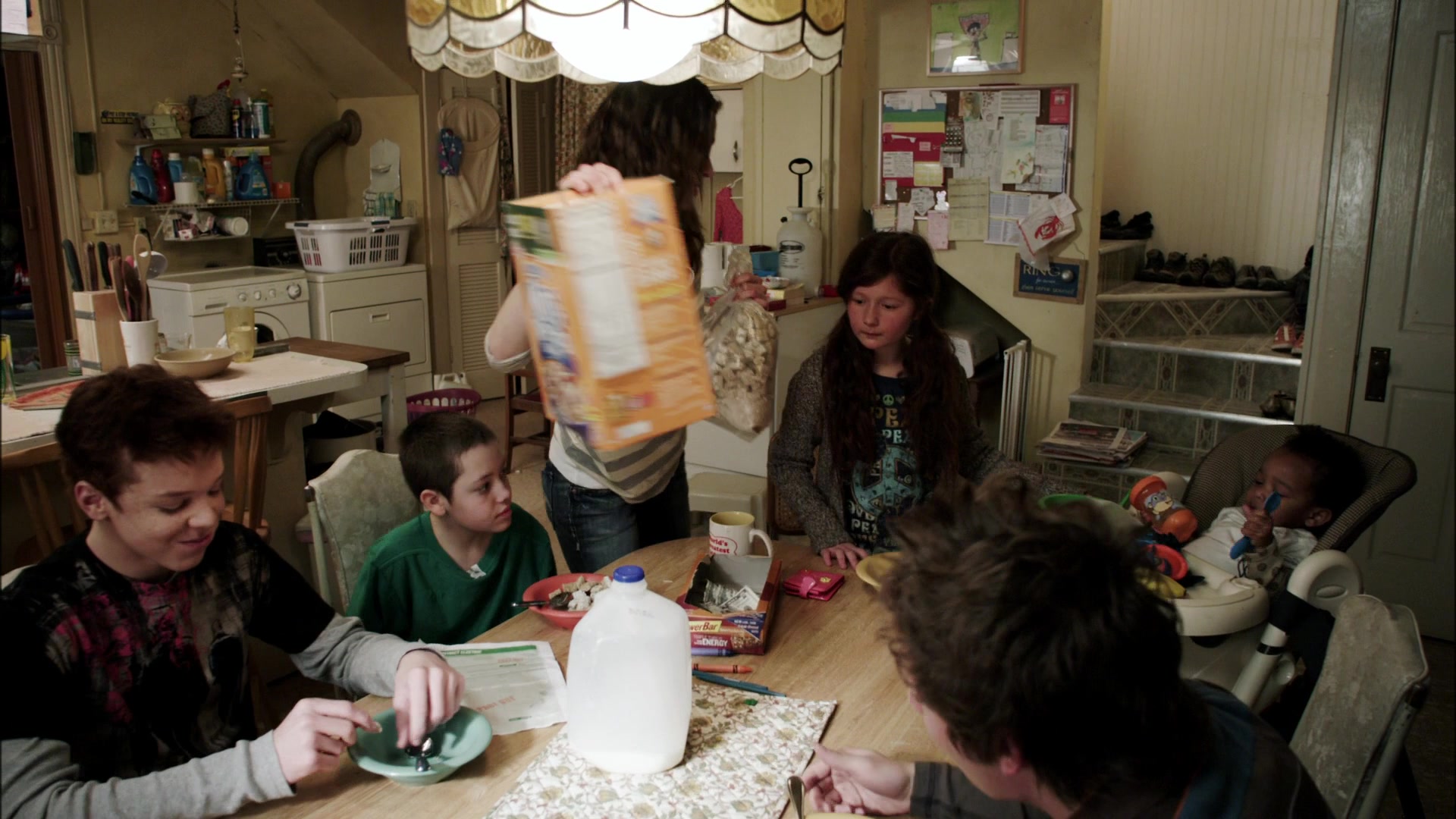 Shameless_US_S01E01_1080p_ERW_000543.jpg