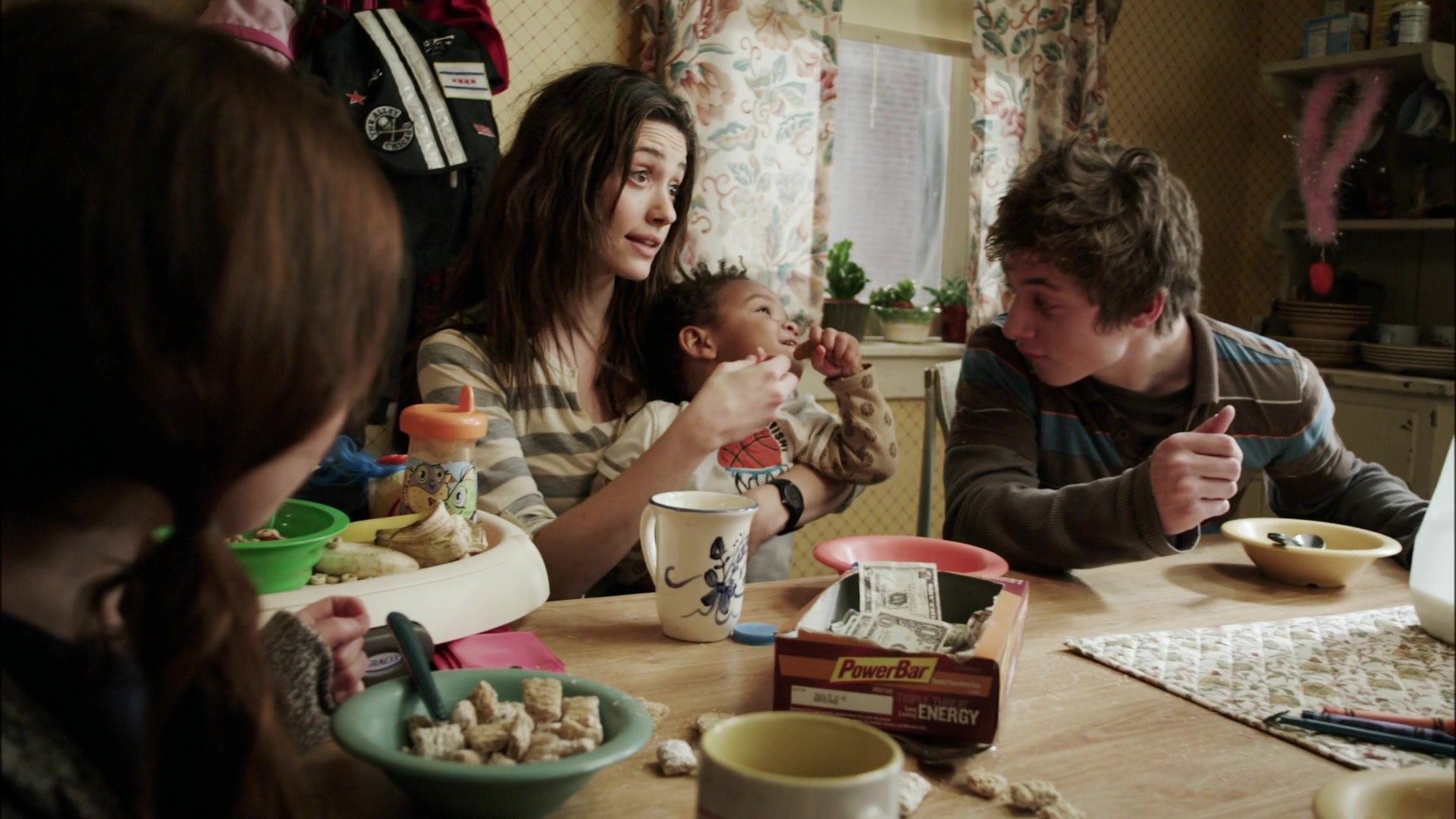 Shameless_US_S01E01_1080p_ERW_000590.jpg