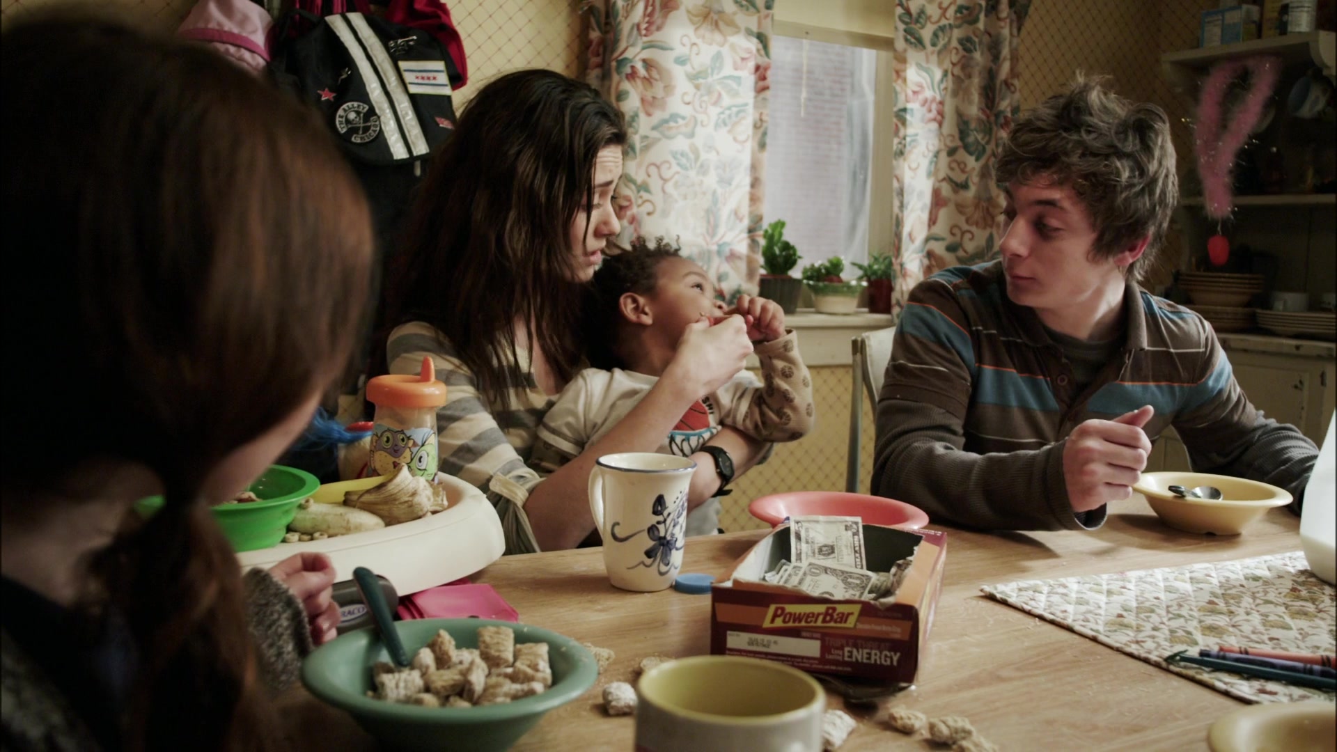 Shameless_US_S01E01_1080p_ERW_000591.jpg