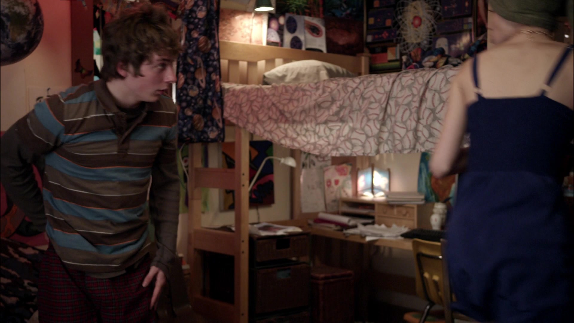 Shameless_US_S01E01_1080p_ERW_001140.jpg
