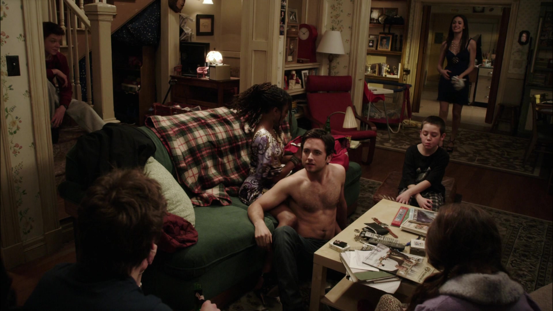 Shameless_US_S01E01_1080p_ERW_001980.jpg