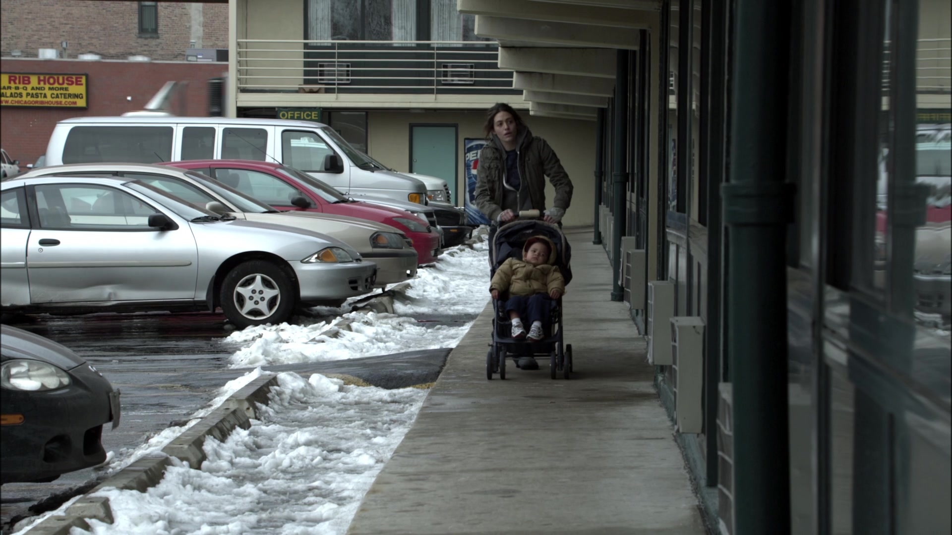 Shameless_US_S01E01_1080p_ERW_002913.jpg