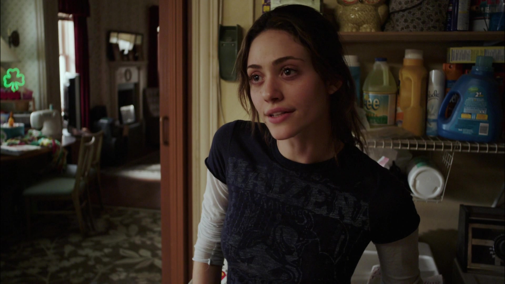 Shameless_US_S01E01_1080p_ERW_003399.jpg
