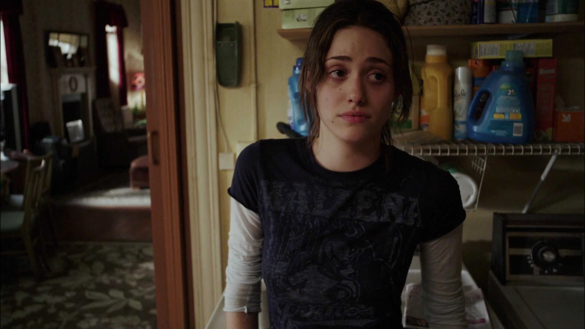Shameless_US_S01E01_1080p_ERW_003426.jpg