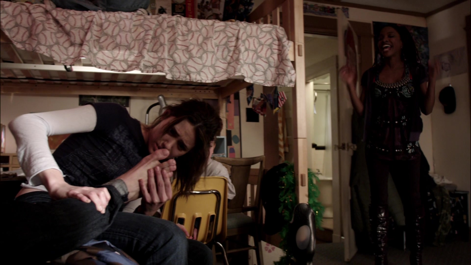 Shameless_US_S01E01_1080p_ERW_003885.jpg