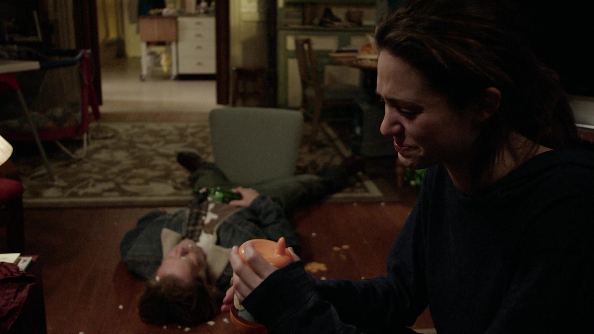 Shameless_US_S01E01_1080p_ERW_004825.jpg