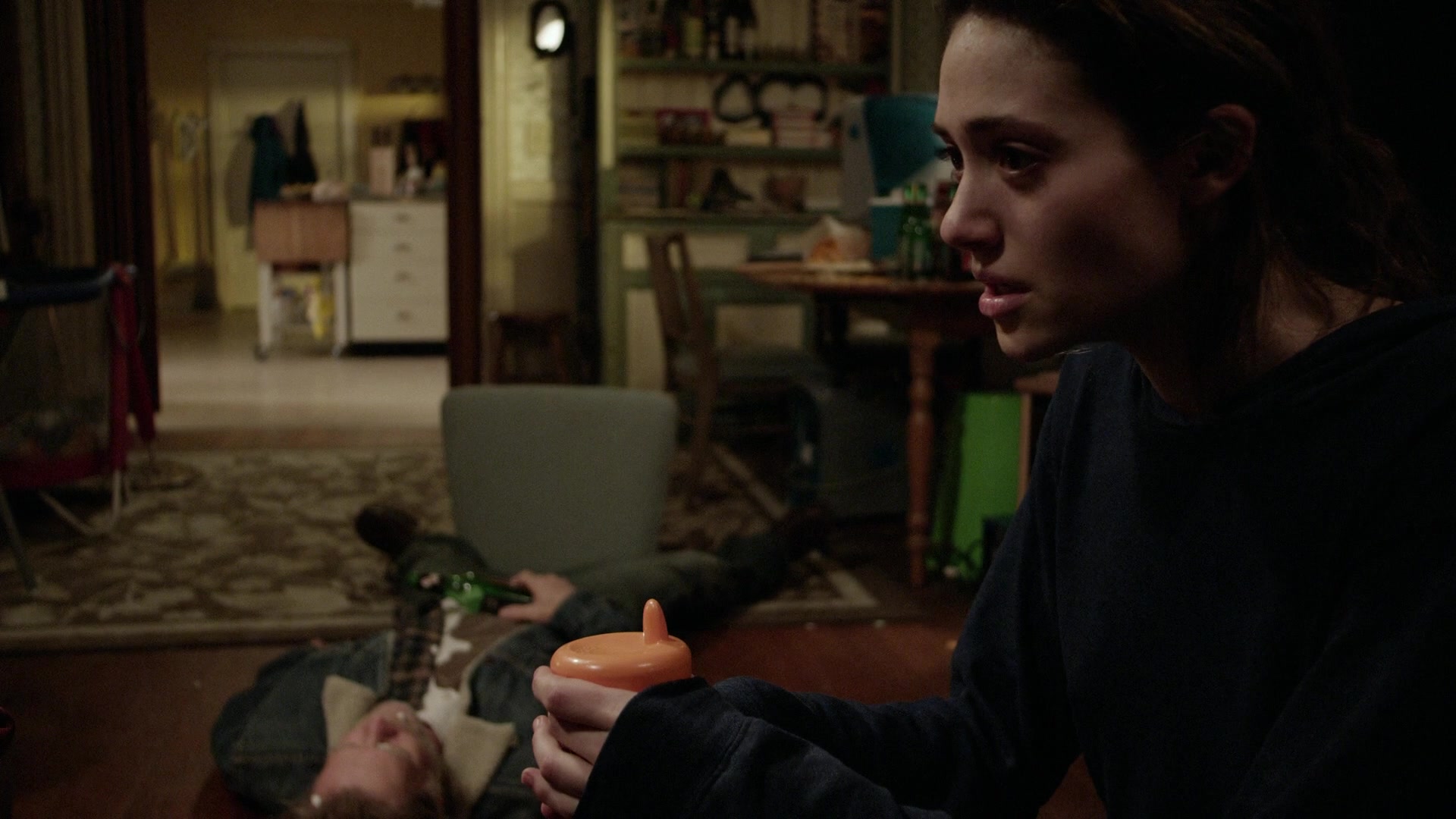 Shameless_US_S01E01_1080p_ERW_004838.jpg