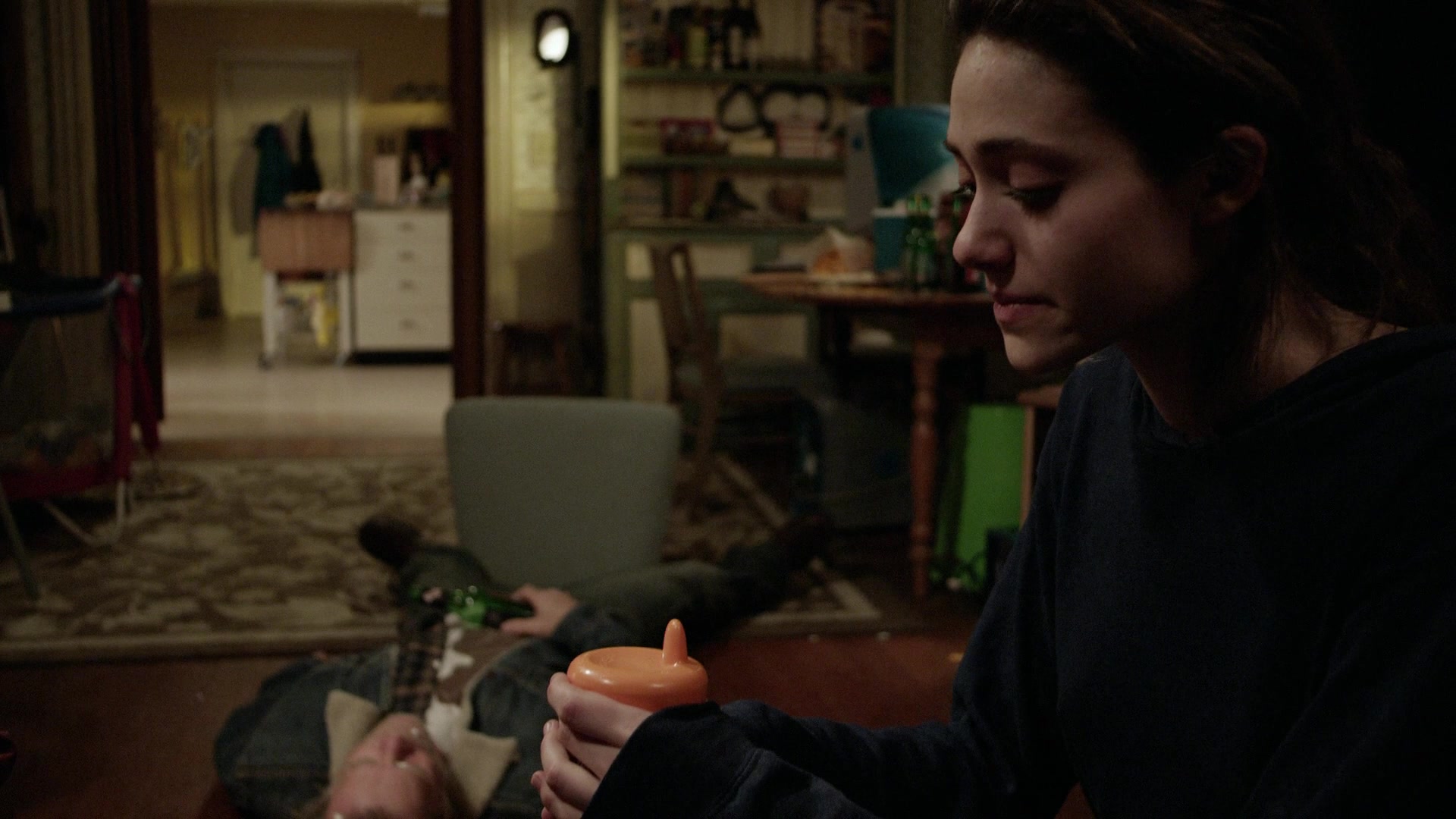 Shameless_US_S01E01_1080p_ERW_004844.jpg