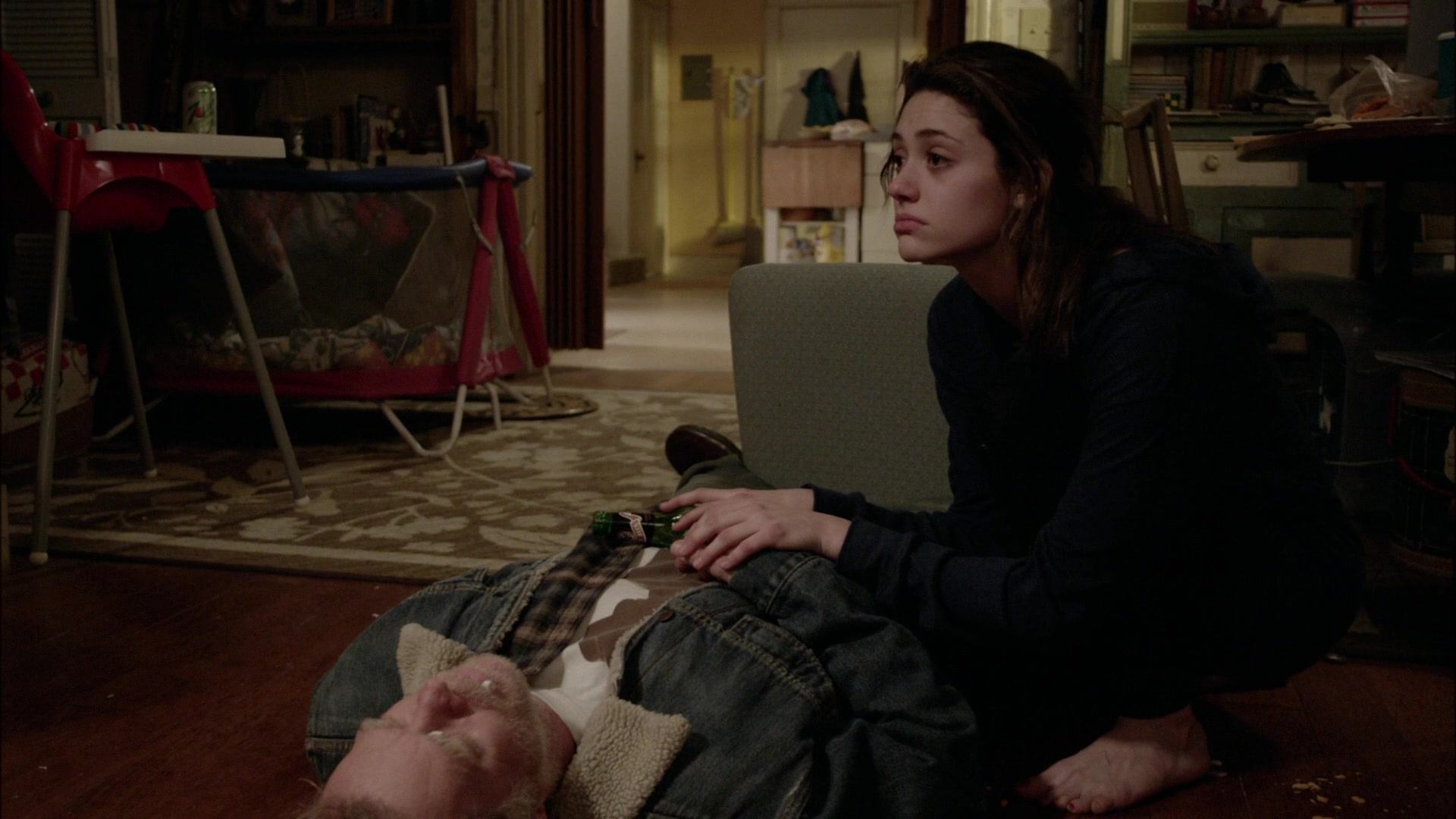 Shameless_US_S01E01_1080p_ERW_004973.jpg