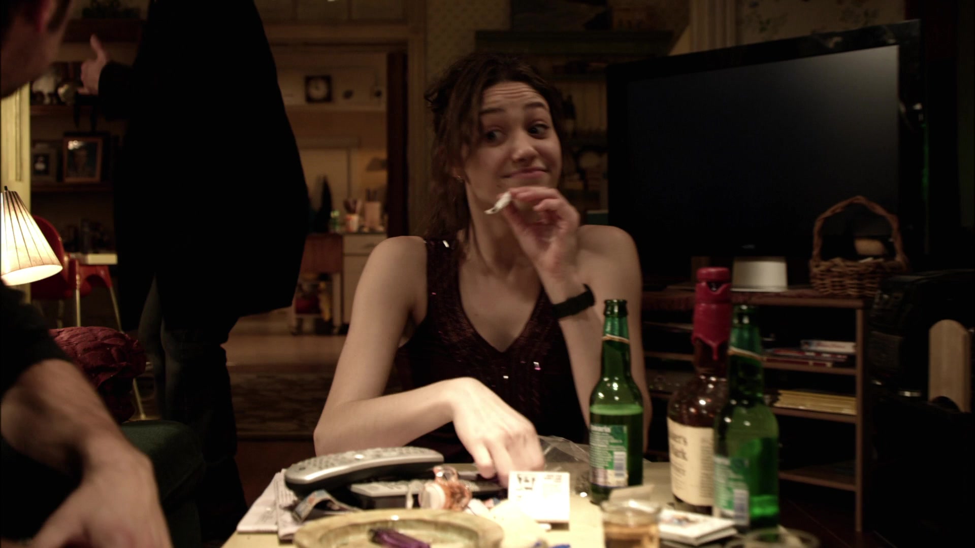 Shameless_US_S01E01_1080p_ERW_006923.jpg