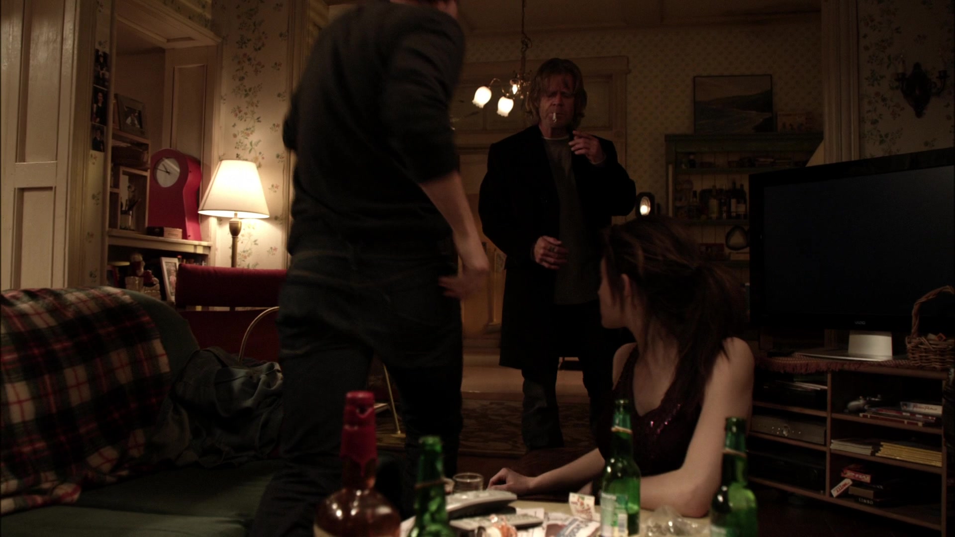 Shameless_US_S01E01_1080p_ERW_007051.jpg