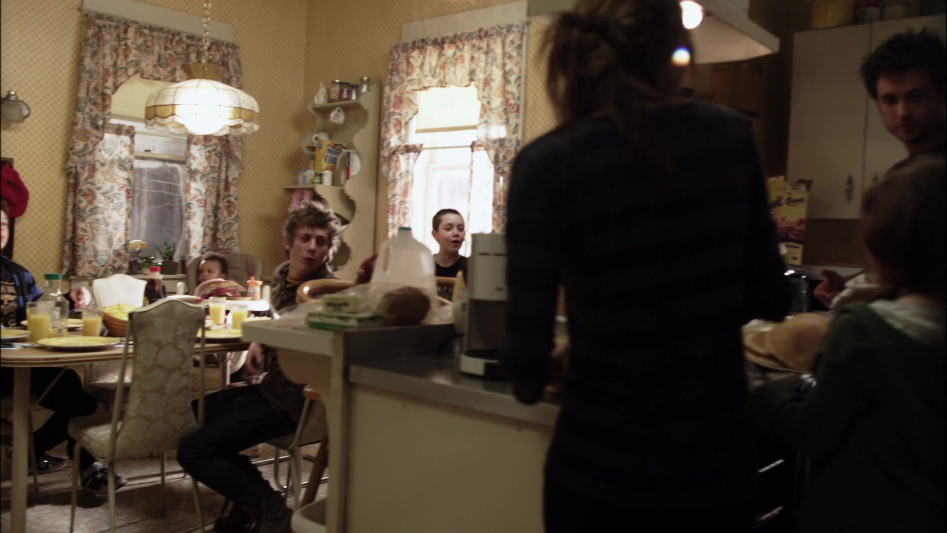 Shameless_US_S01E01_1080p_ERW_007719.jpg