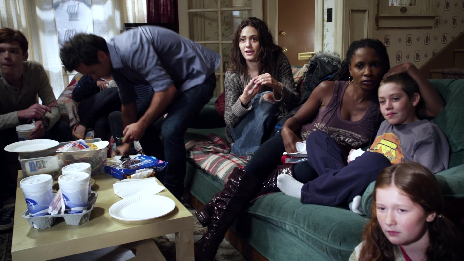 Shameless_US_S01E02_1080p_ERW_000515.jpg