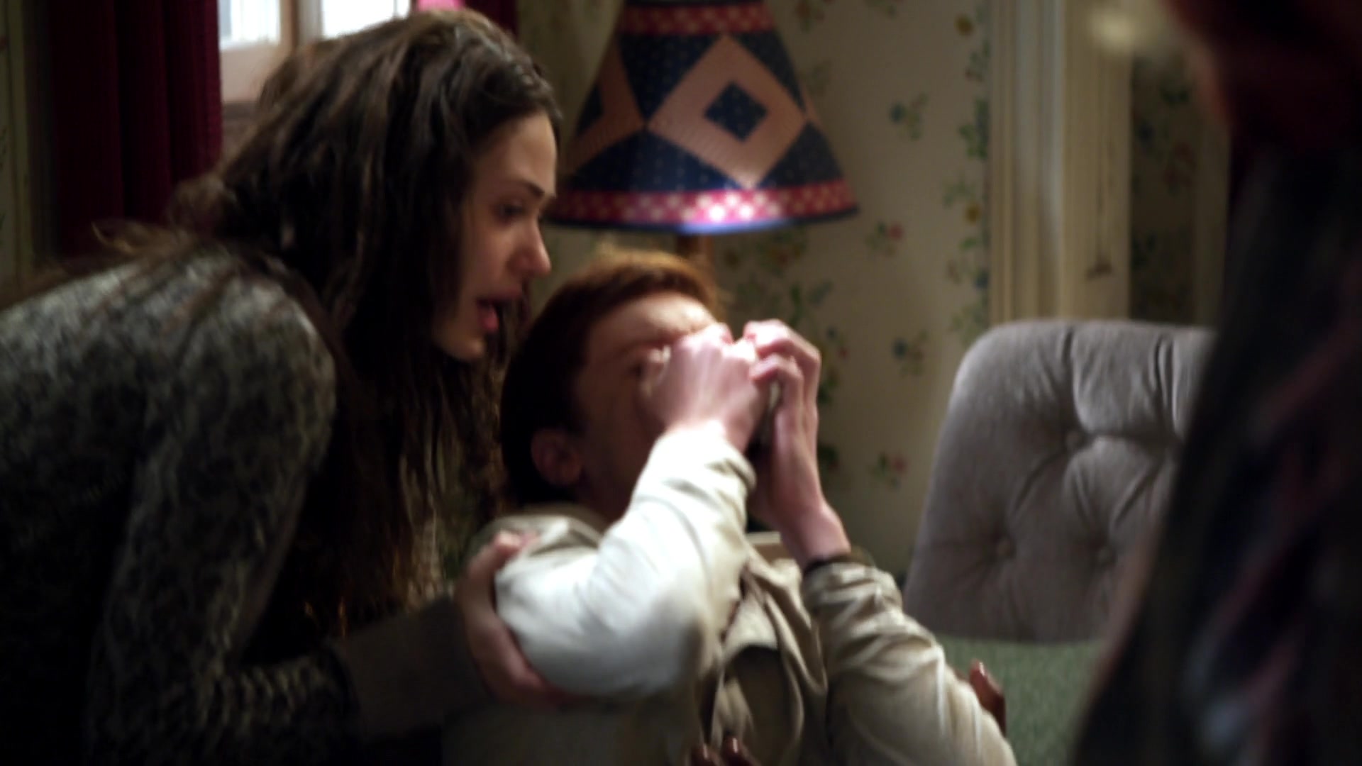 Shameless_US_S01E02_1080p_ERW_000789.jpg