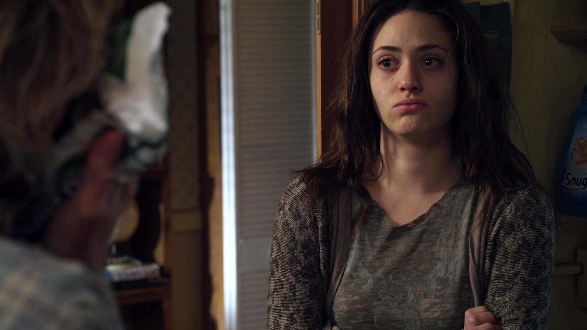 Shameless_US_S01E02_1080p_ERW_000913.jpg