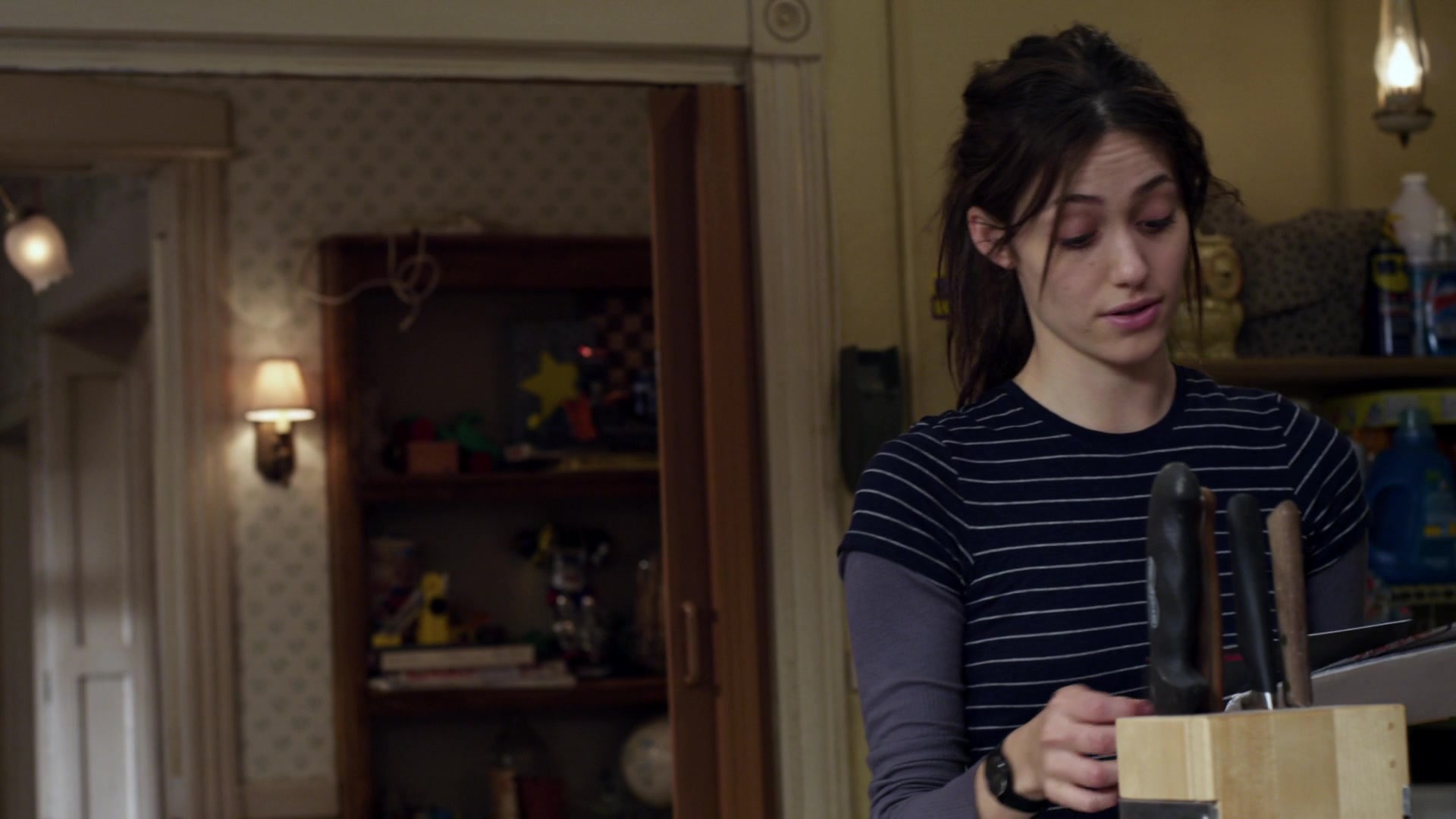 Shameless_US_S01E02_1080p_ERW_001594.jpg