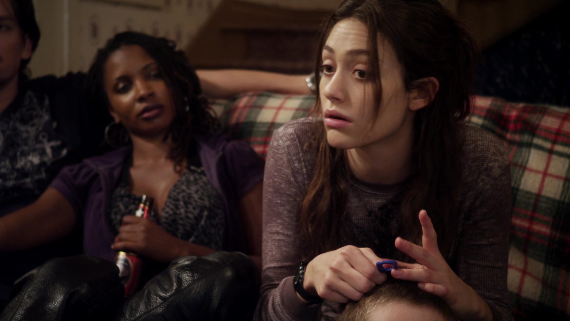 Shameless_US_S01E02_1080p_ERW_007125.jpg