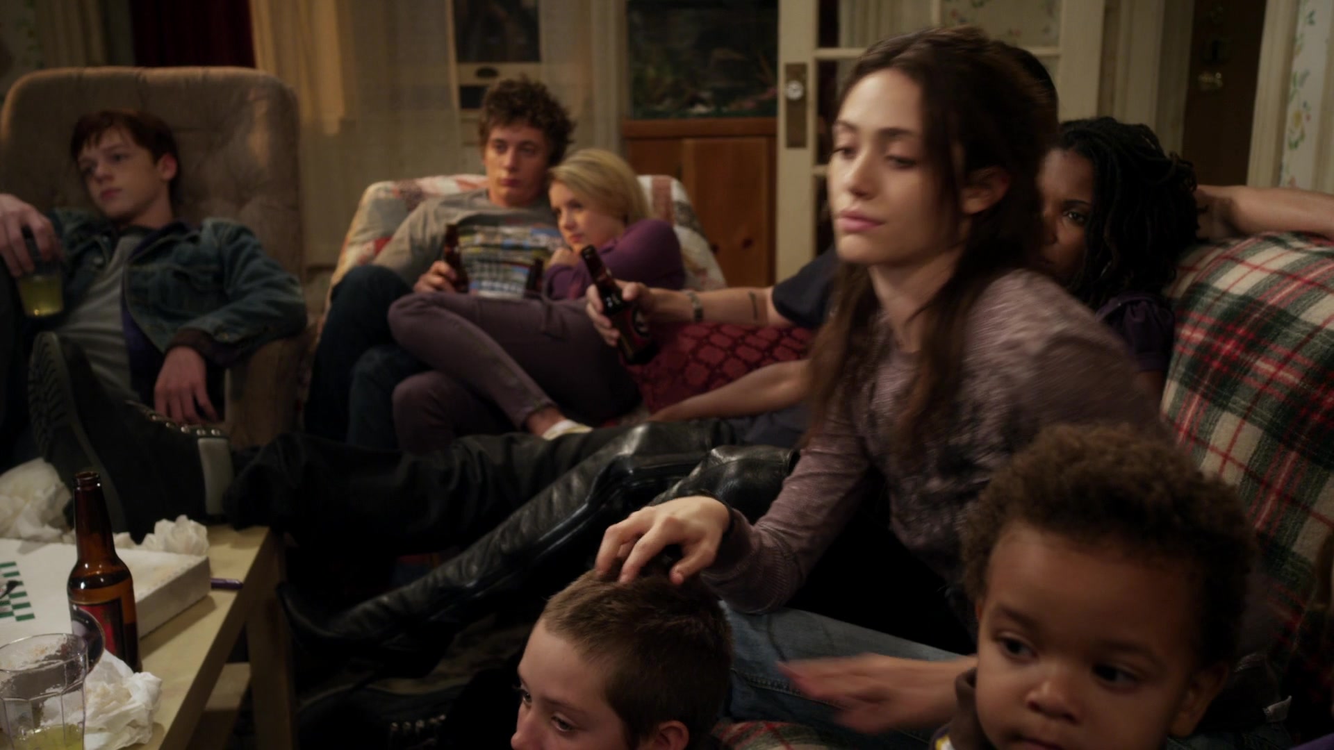 Shameless_US_S01E02_1080p_ERW_007175.jpg