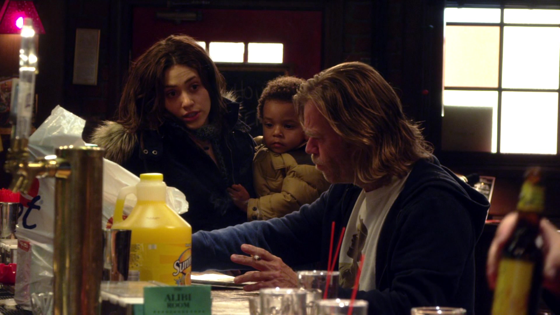 Shameless_US_S01E03_1080p_ERW_003066.jpg