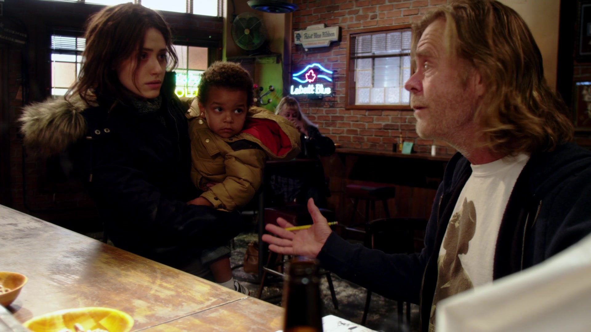 Shameless_US_S01E03_1080p_ERW_003126.jpg