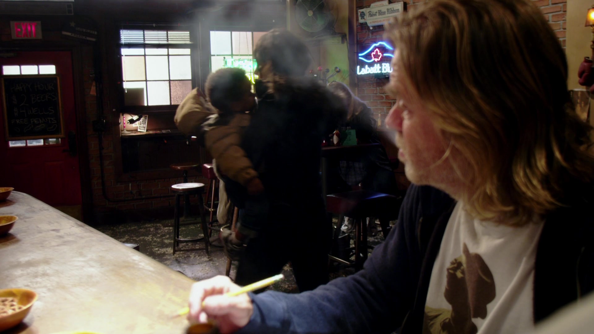 Shameless_US_S01E03_1080p_ERW_003169.jpg
