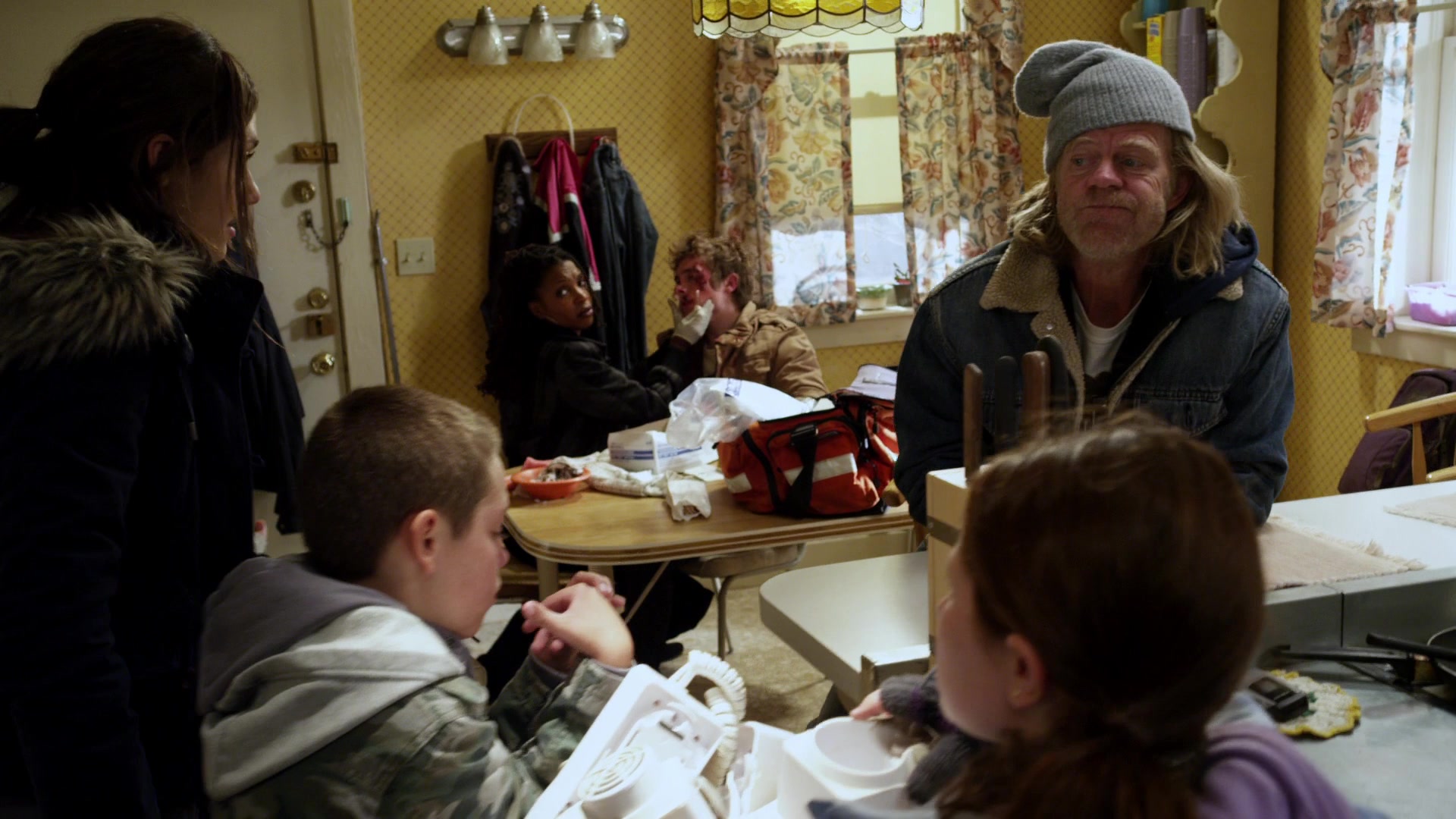 Shameless_US_S01E03_1080p_ERW_004435.jpg