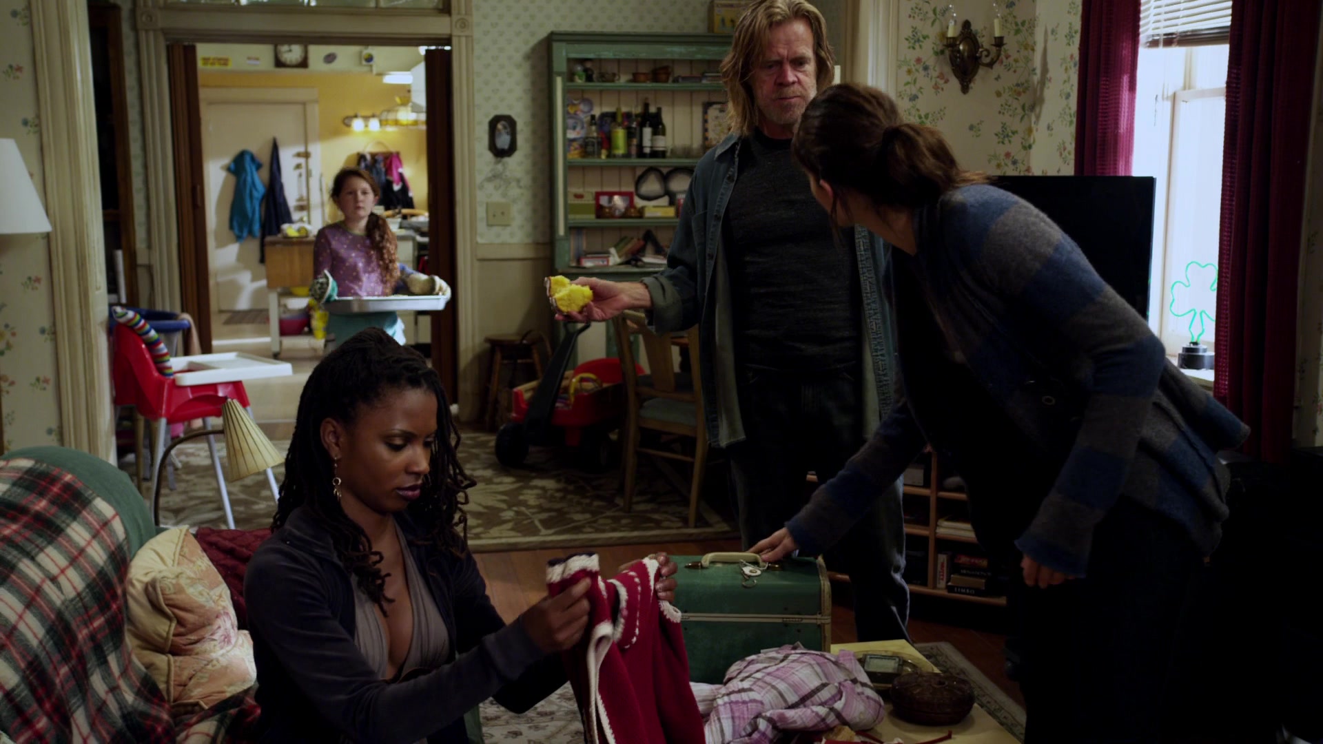 Shameless_US_S01E03_1080p_ERW_006529.jpg