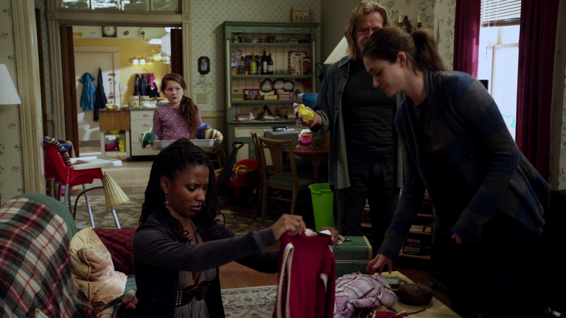 Shameless_US_S01E03_1080p_ERW_006532.jpg